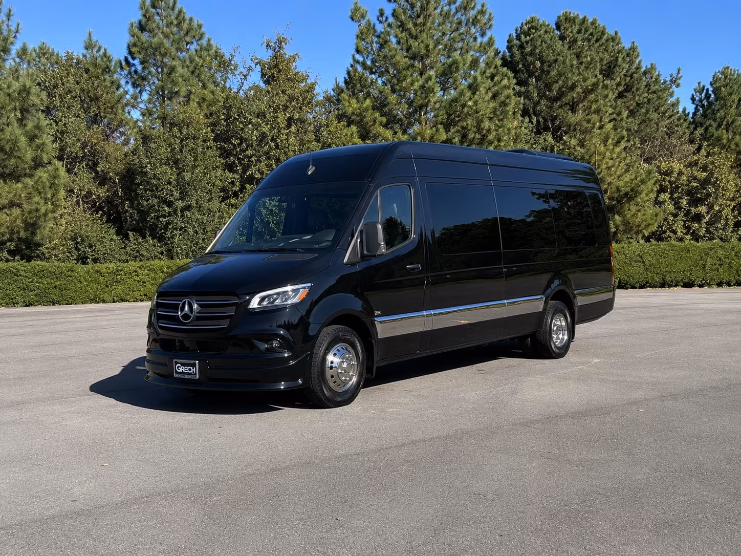 find the perfect transportation for your next airport transfer 5