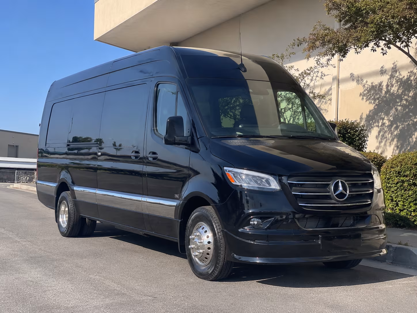 find the perfect transportation for your next prom 4
